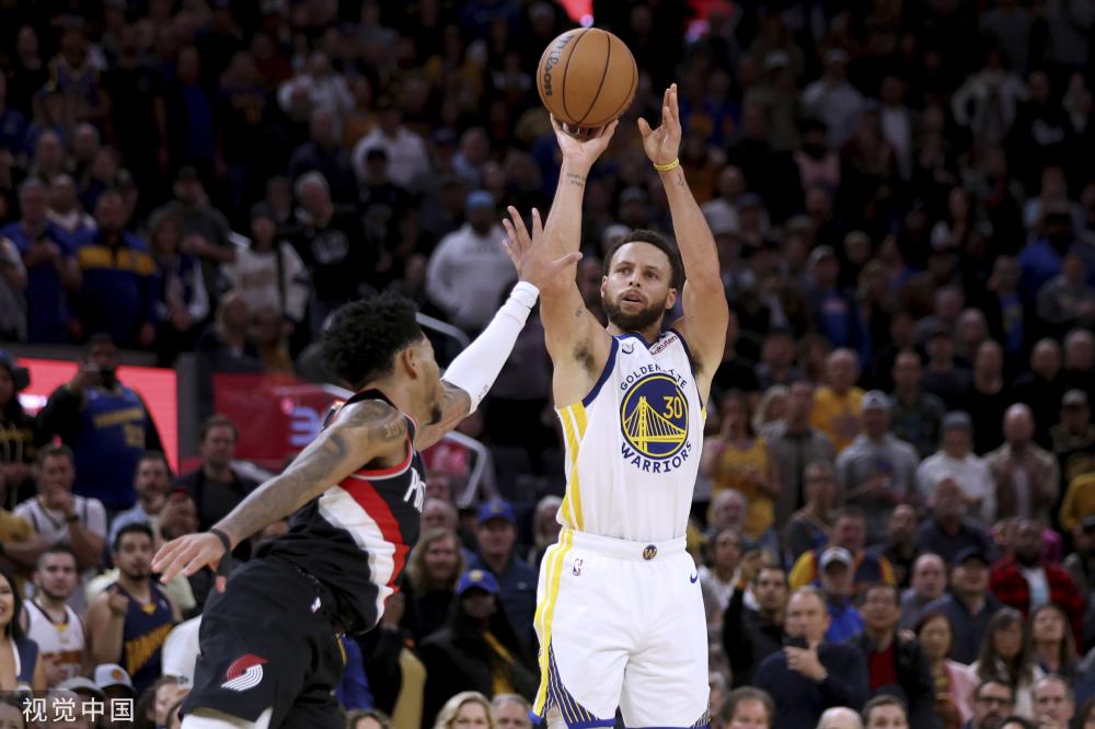 们在团队配 们在团队配