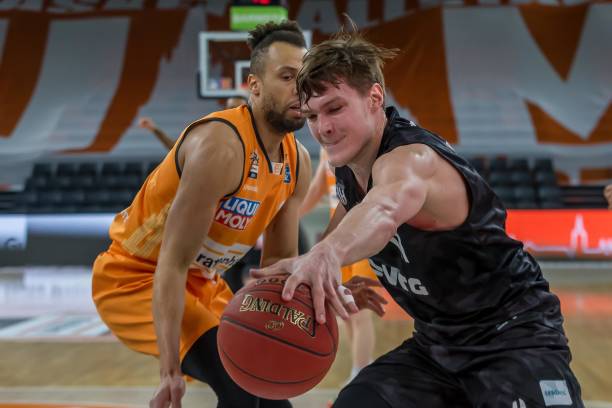 硬战乏力 硬战乏力