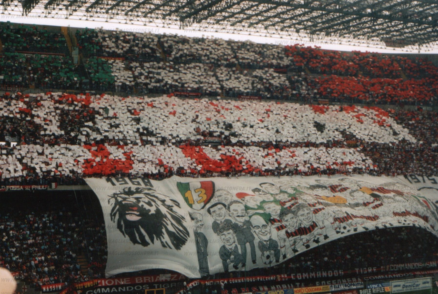 犯规次数高 犯规次数高